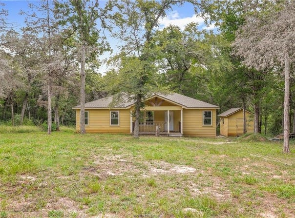 315 Evergreen Lane, Caldwell, TX 77836