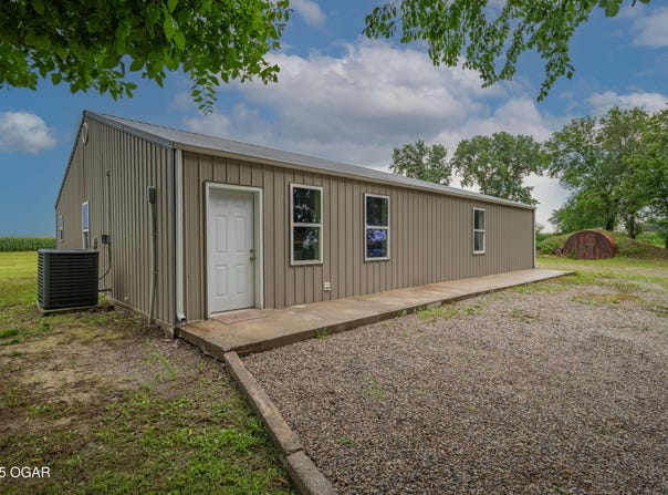 6252 NW Scammon Road, McCune, KS 66753