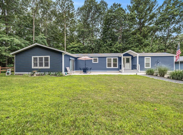 8359 W Whipperwill Lane, Mears, MI 49436
