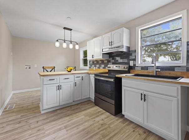 121 Harrison Street, Varnville, SC 29944