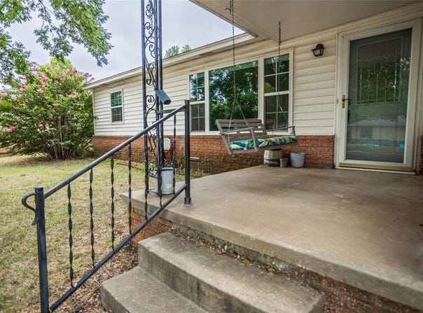 806 N Myrtle Drive, Tecumseh, OK 74873