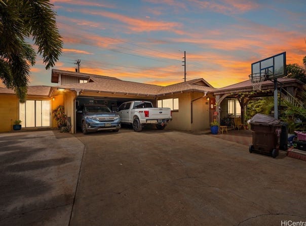 110 Aoloa Loop, Kahului, HI 96732
