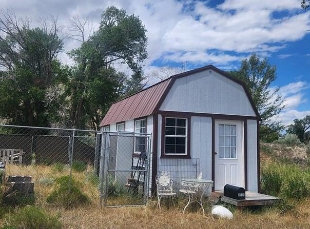 4514 Cottonwood Grove Rd, Mackay, ID 83251
