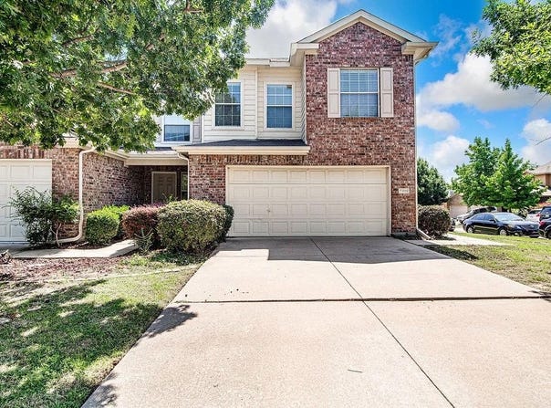 7400 Howling Coyote Lane, Fort Worth, TX 76131