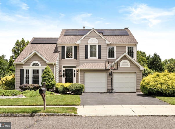 8 TRELLIS WAY, ROBBINSVILLE, NJ 08691