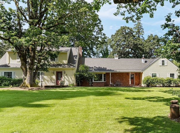 4269 VICTOR POINT RD, Silverton, OR 97381