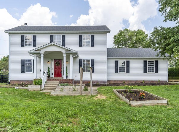 110 Delaney Ferry Road, Versailles, KY 40383