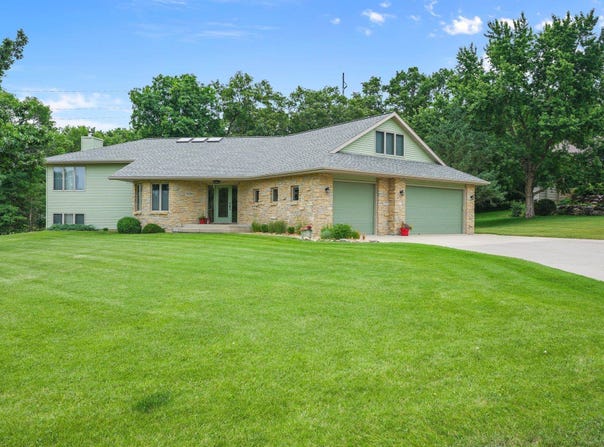 N886 Club Circle Drive, Prairie Du Sac, WI 53578