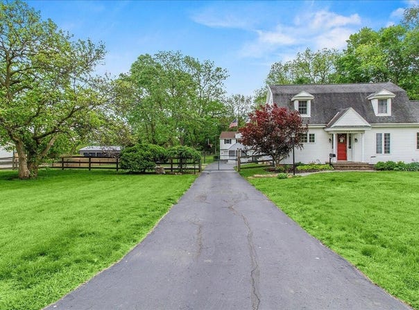 261 E Sandusky Street, Mechanicsburg, OH 43044