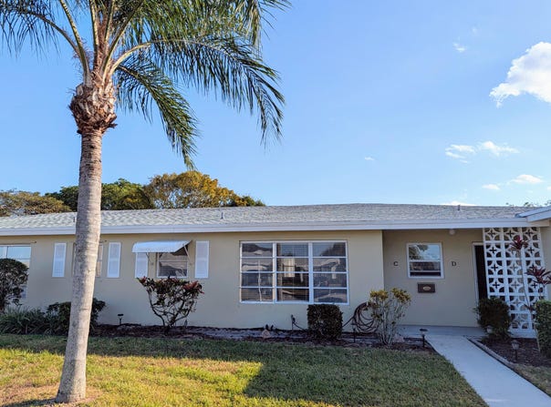 160 High Point Terrace E, Delray Beach, FL 33445