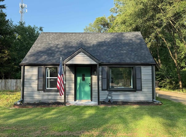 55806 Clover Road, Mishawaka, IN 46545