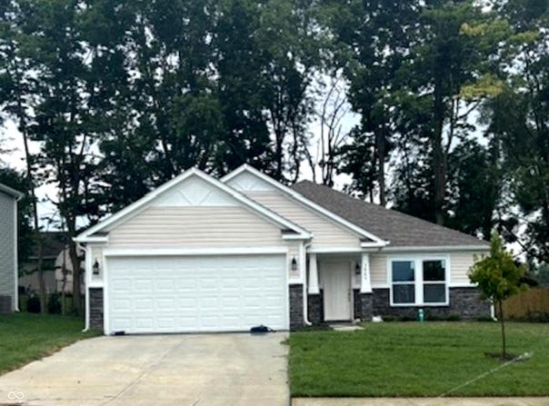 3805 Windstar Way, Columbus, IN 47203
