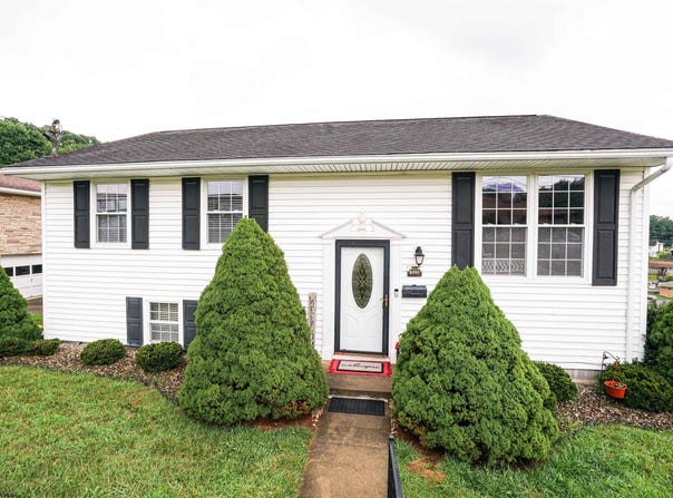 1223 Woodland Crescent, Fairmont, WV 26554