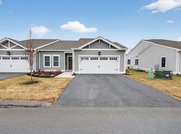 10 Logans Run, Millbury, MA 01527