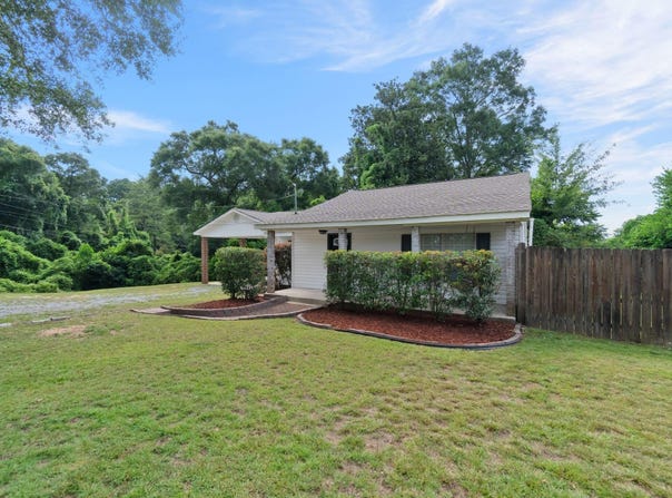 136 Corinth, Petal, MS 39465