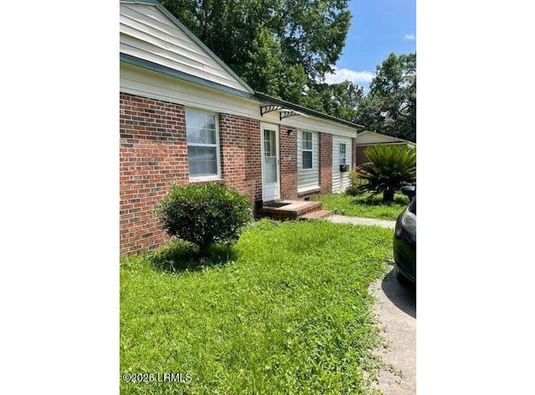 24 Walter Drive, Beaufort, SC 29906