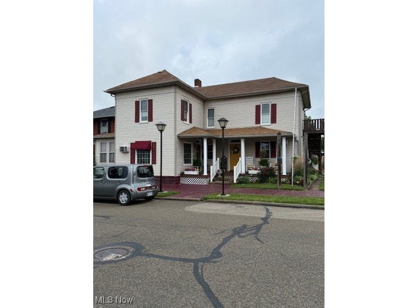 310 W Main Street, Newcomerstown, OH 43832