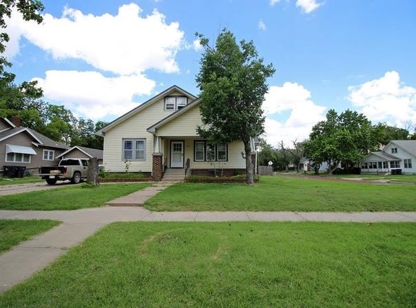326 Allison St, Newton, KS 67114