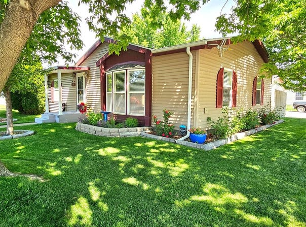 1301 Bridle Lane, North Platte, NE 69101