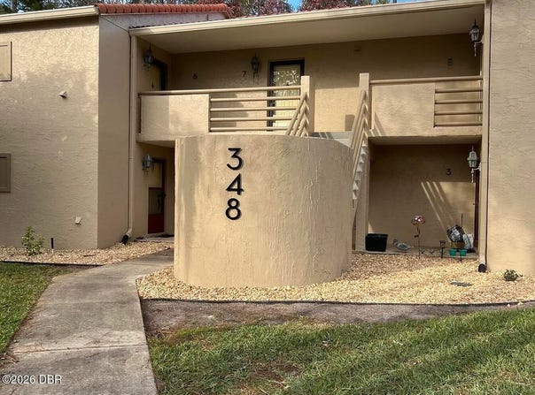 348 Bob White Court, Daytona Beach, FL 32119
