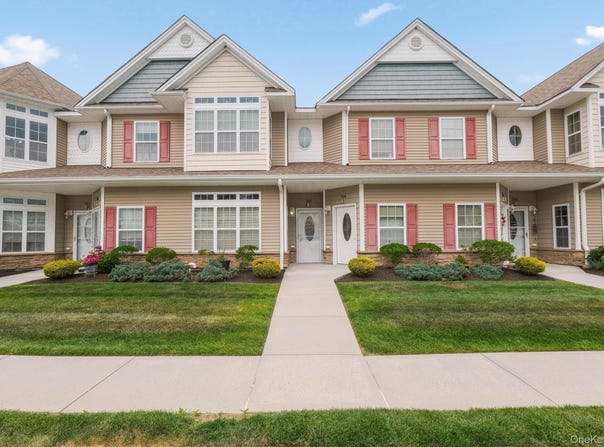 705 Egrets Landing, Carmel, NY 10512