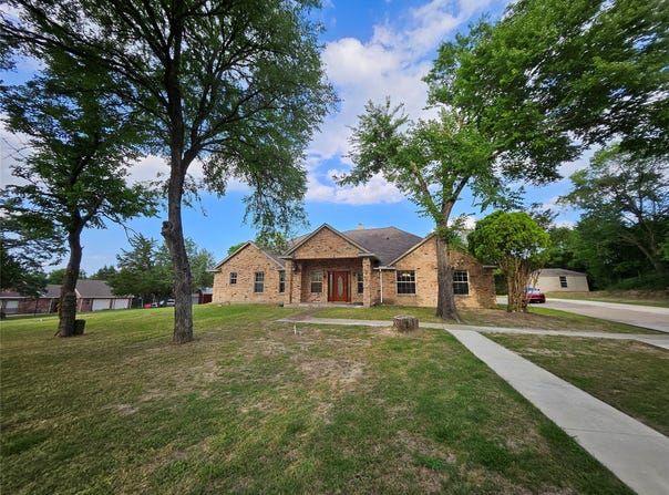 234 E FORK Road, Sunnyvale, TX 75182