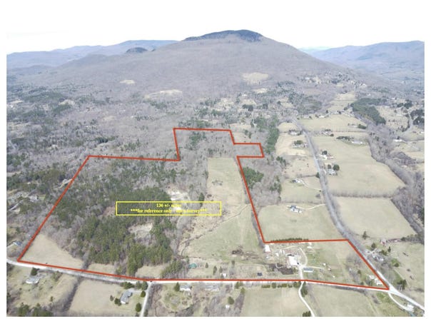 15 Wind Hill Road, Manchester, VT 05255