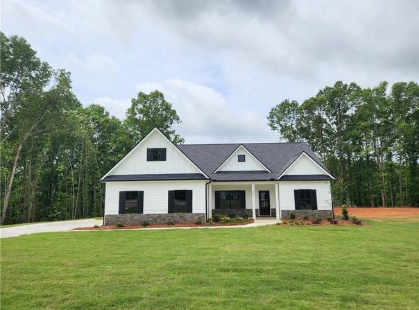 490 Benson Meadows Drive, Dallas, GA 30157