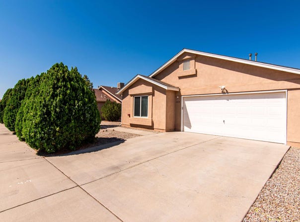 523 Talladega Street SE, Albuquerque, NM 87123