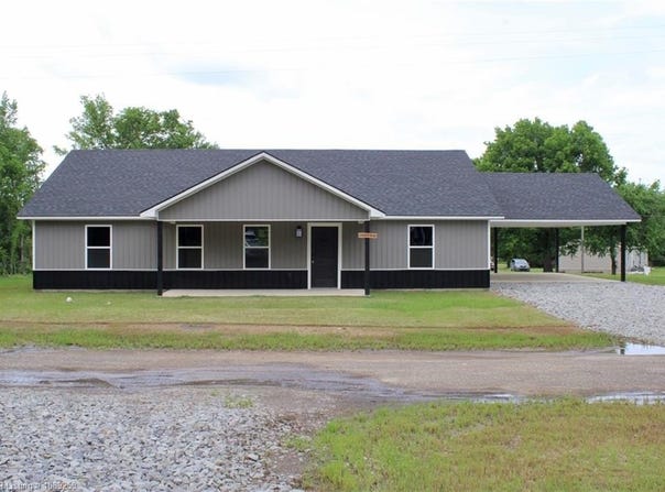 21406 W 6th ST, Howe, OK 74940