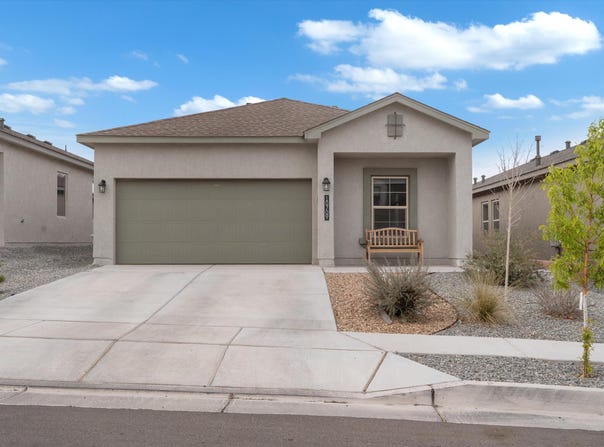 10709 Sabino Loop SW, Albuquerque, NM 87121