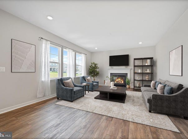 2093 WHITHORN HILL, JEFFERSONTON, VA 22724