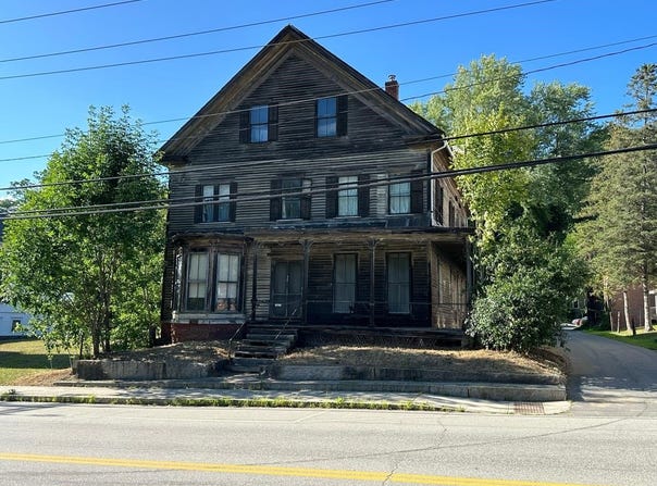 32 Main Street, Hinsdale, NH 03451