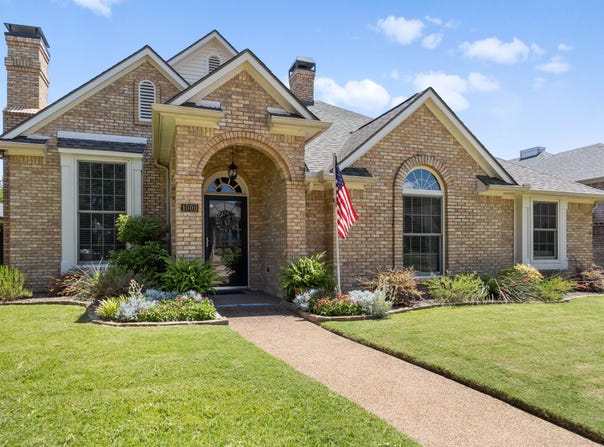 1000 Murl Drive, Irving, TX 75062