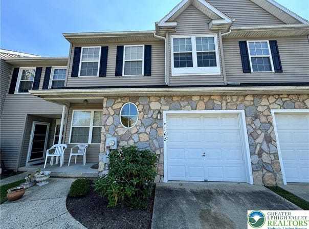 4142 Huckleberry Drive, Upper Saucon Twp, PA 18034