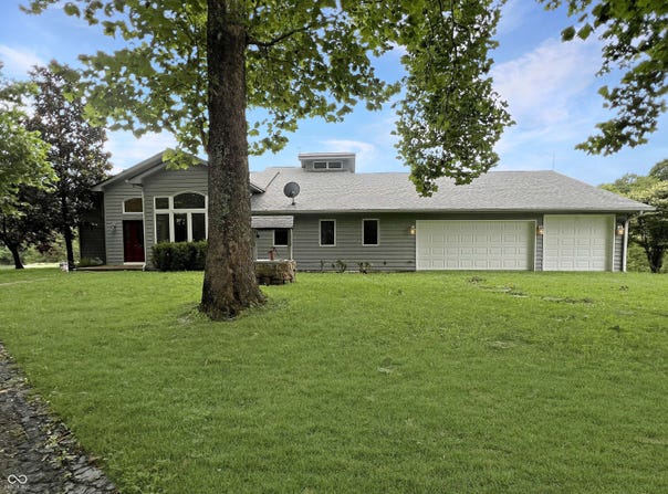 14113 W Lake Road, Seymour, IN 47274