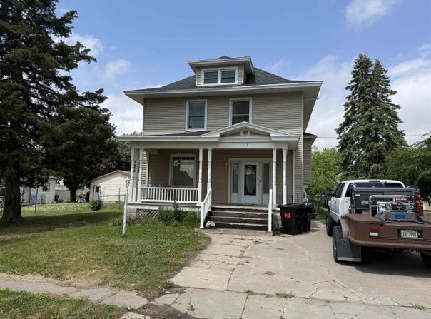 513 14th St, Wisner, NE 68791