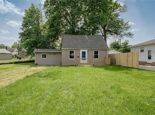 1138 E 331st Street, Eastlake, OH 44095