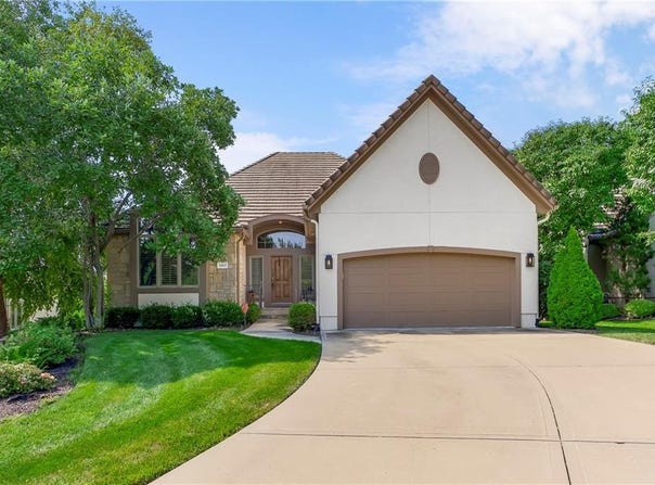 11417 Granada Court, Leawood, KS 66211