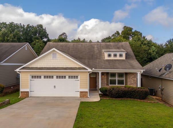 166 Sugar Creek, Cornelia, GA 30531