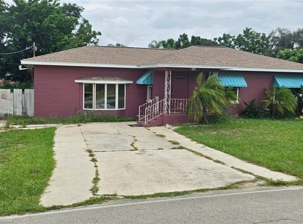 311 E Walnut Street, Avon Park, FL 33825