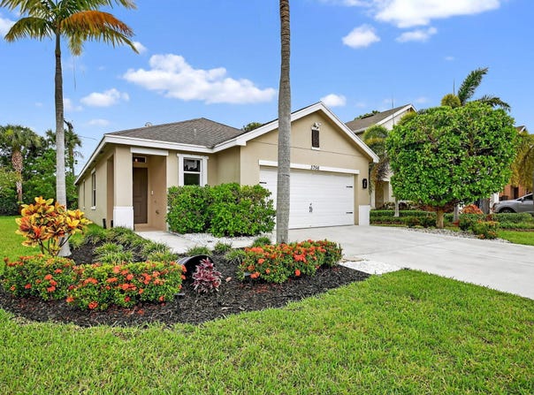 3756 Whitney Park Lane, Greenacres, FL 33463