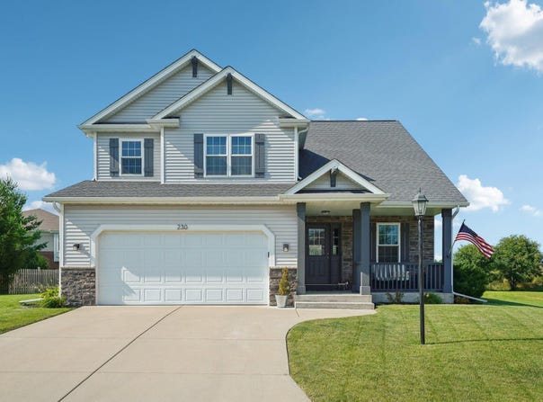 230 Lincolnshire Pl, Wales, WI 53183