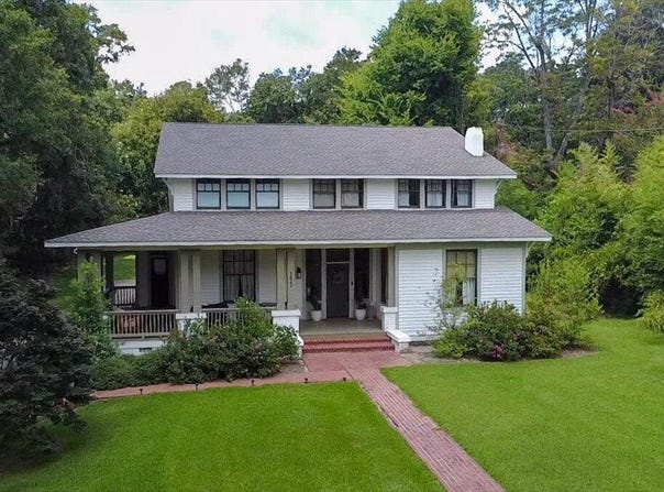 1622 N 5th Ave., Laurel, MS 39440
