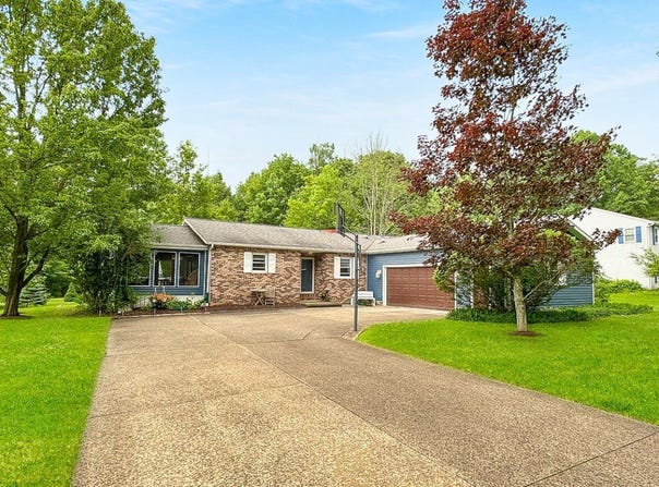 5751 WEST Avenue, Edinboro, PA 16412