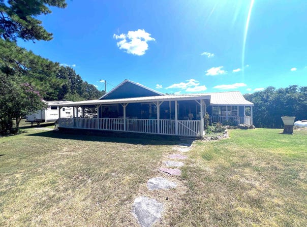 3295 Cozahome Road, Harriet, AR 72639