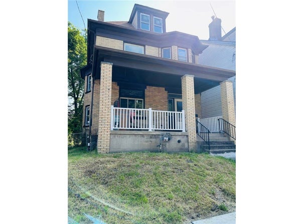 2922 Zephyr Avenue, Sheraden, PA 15204