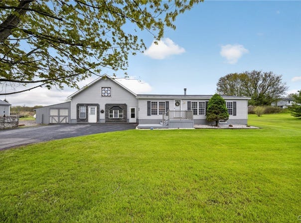 69 Hare Road, Central Square, NY 13036