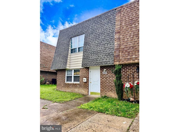 9939 WINGTIP ROAD, PHILADELPHIA, PA 19115