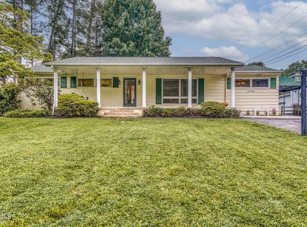 619 Fox Meadow Lane Lane, Bristol, VA 24201